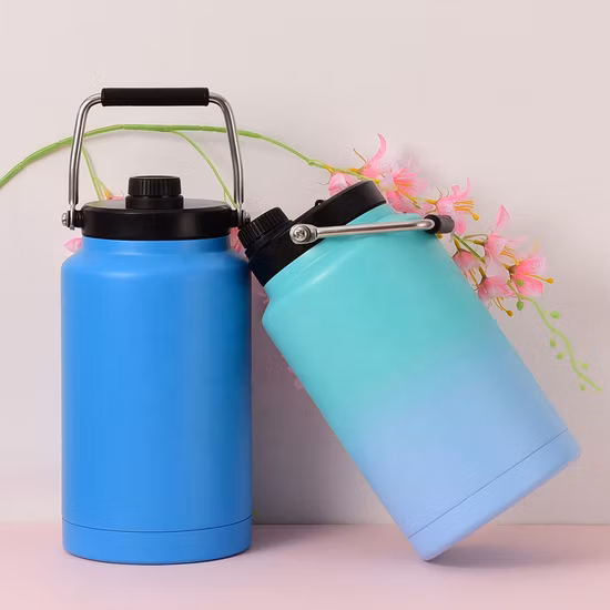 Wasserflasche, tragbar, Herstellung, heiß, kalt, Fitness, Edelstahl, Fitnessstudio, isoliert, Camping, Kühler, Wasserkrug